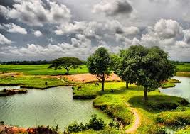 {"id":1,"name":"Summer","bangla_name":"\u0997\u09cd\u09b0\u09c0\u09b7\u09cd\u09ae","slug":"summer","start_date":"2025-08-02","end_date":"2025-09-20","quote":null,"is_current":1,"feature_image":"https:\/\/rituchitra.cloud\/storage\/seasons\/EQKwlA5MOwGSjgKhGqYnRffP70CphhGiPEWMap83.jpg","created_at":"2025-07-04T13:03:51.000000Z","updated_at":"2026-01-06T11:42:17.000000Z"}